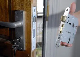 Aqua Locksmith Store San Francisco, CA 415-299-6583 - 6-Locks-Replace